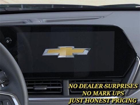 New 2026 Chevrolet Trax LT w/ Driver Confidence Package image 20