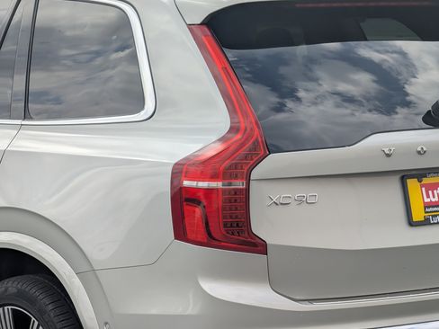 Used 2022 Volvo XC90 T6 Inscription w/ Advanced Package AWD/4WD image 17