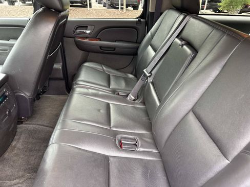 Used 2013 Chevrolet Suburban LTZ AWD/4WD image 30