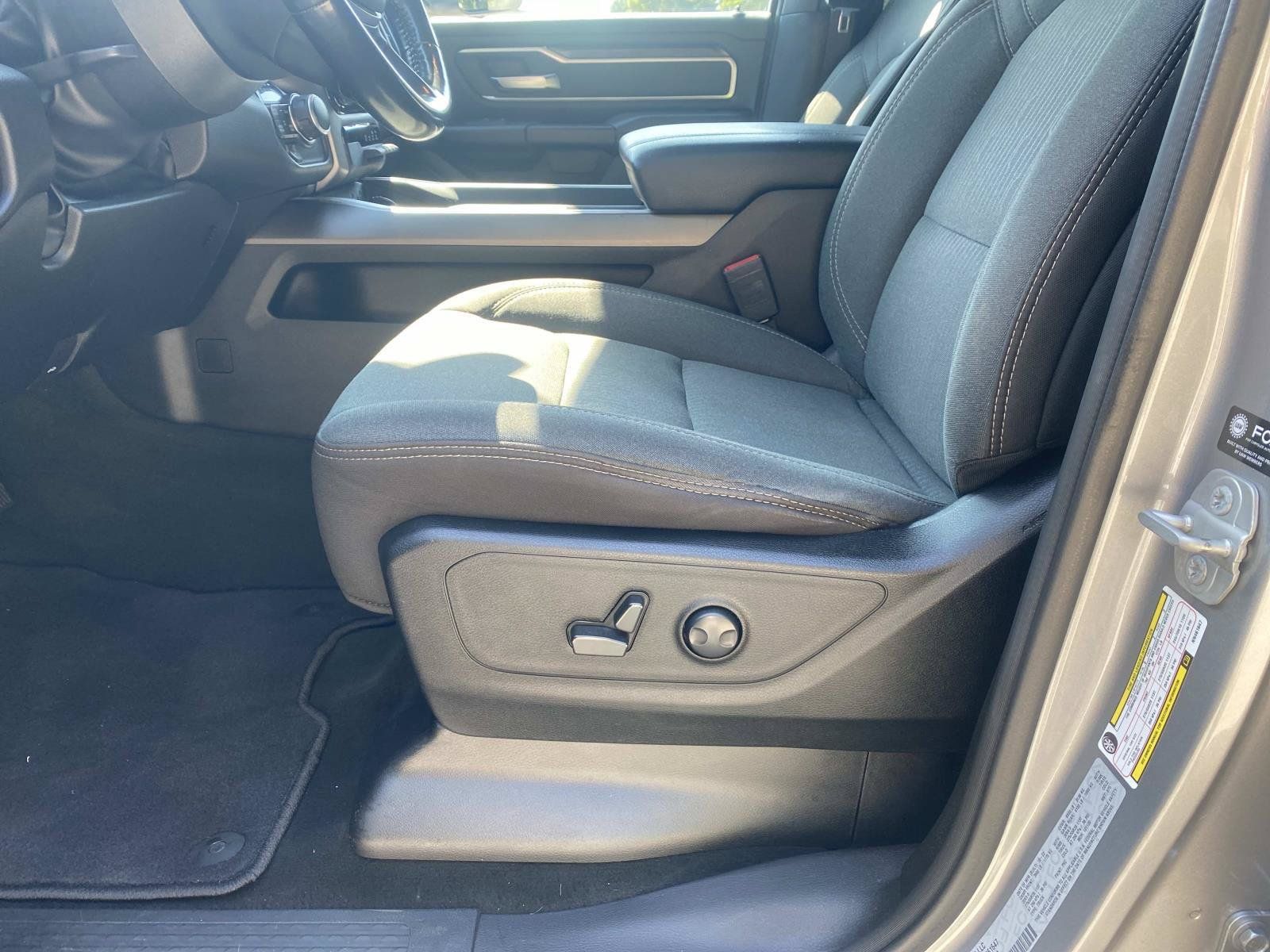 Used 2022 RAM 1500 Big Horn AWD/4WD image 24