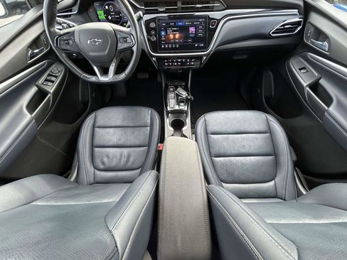 Used 2022 Chevrolet Bolt EUV Premier w/ Sun & Sound Package image 13