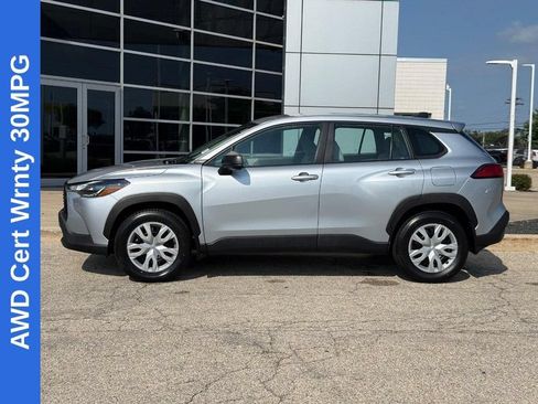 Used 2023 Toyota Corolla Cross L AWD/4WD image 6
