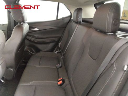 Used 2024 Buick Encore GX Preferred FWD image 27
