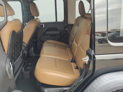 Used 2023 Jeep Wrangler Unlimited Rubicon 4xe w/ Safety Group image 13