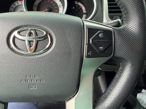 Used 2015 Toyota Tacoma 4x4 Double Cab w/ TRD Off-Road Package image 25