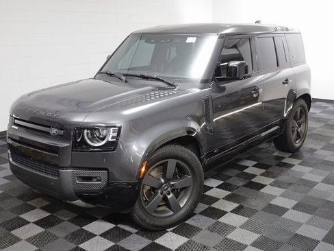 Used 2023 Land Rover Defender 110 V8 image 2