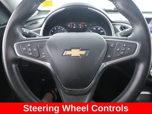 Used 2022 Chevrolet Malibu RS FWD image 22