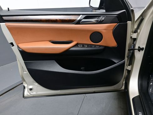 Used 2016 BMW X3 xDrive28i image 9