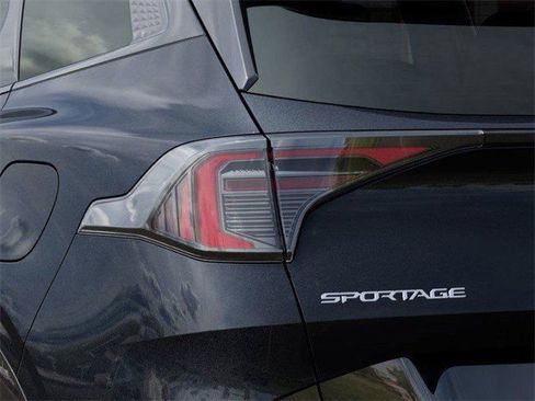 Used 2026 Kia Sportage SX FWD image 11