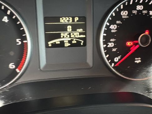 Used 2014 Volkswagen Jetta TDI Value Edition FWD image 17