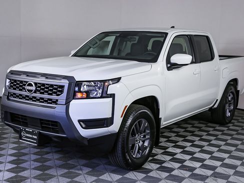 New 2025 Nissan Frontier SV image 4