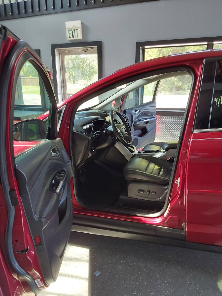 Used 2014 Ford C-MAX SEL w/ Equipment Group 302A FWD image 16