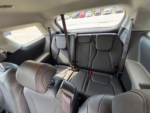 Used 2026 Kia Carnival FWD image 27
