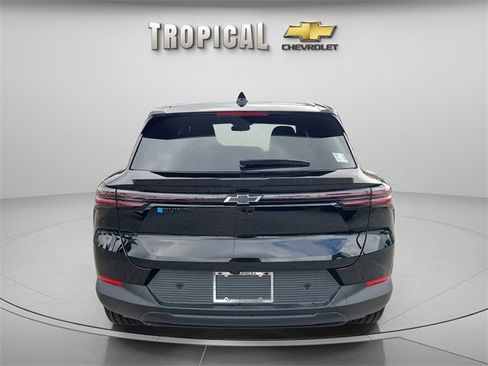 New 2026 Chevrolet Equinox EV LT image 4