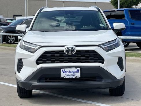 Used 2025 Toyota RAV4 XLE w/ Convenience Package AWD/4WD image 7