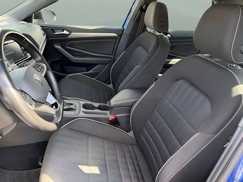 Used 2023 Volkswagen Jetta Sport FWD image 9