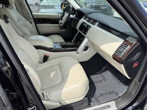 Used 2018 Land Rover Range Rover Supercharged AWD/4WD image 10