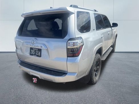 Used 2020 Toyota 4Runner SR5 Premium w/ Moonroof Package AWD/4WD image 8