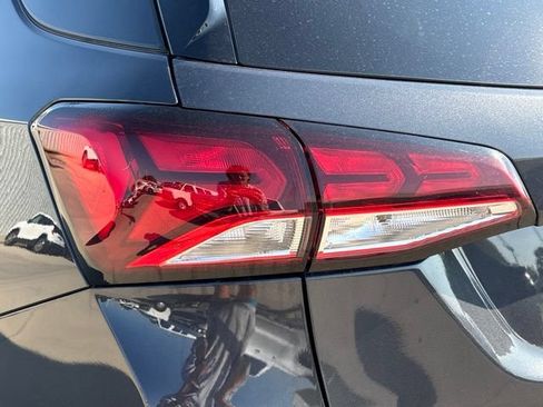 Used 2022 Chevrolet Equinox LT FWD image 14