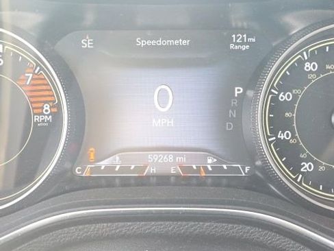 Used 2020 Jeep Cherokee Trailhawk image 6