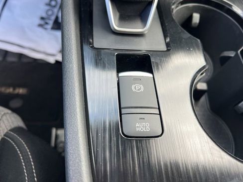 Used 2021 Nissan Rogue SV AWD/4WD image 23