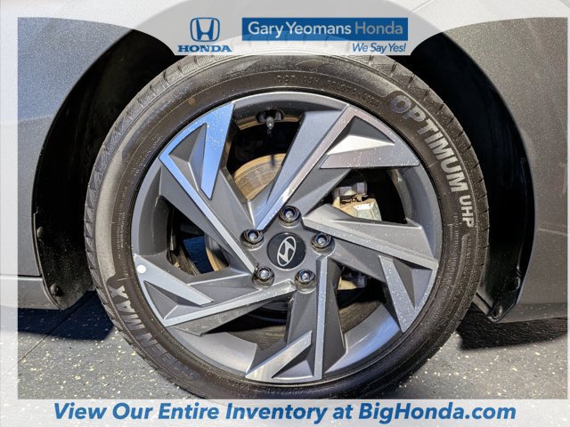 Used 2024 Hyundai Elantra Limited FWD image 15