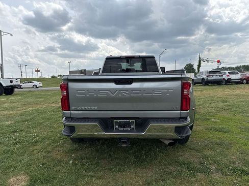 Used 2025 Chevrolet Silverado 3500 LT AWD/4WD image 18