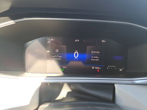 New 2026 Volkswagen Taos SE image 20