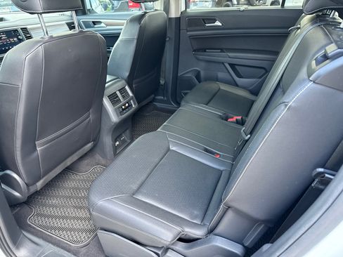 Used 2021 Volkswagen Atlas SE w/ Towing Package FWD image 21