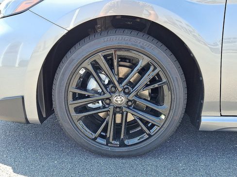 New 2026 Toyota Camry SE w/ Convenience Package FWD image 4