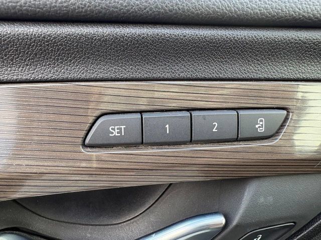 Used 2023 GMC Terrain Denali w/ Denali Premium Package AWD/4WD image 14