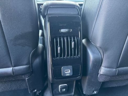 Used 2025 Jeep Compass Limited AWD/4WD image 23