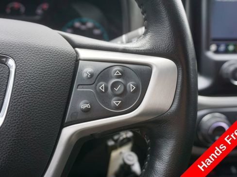 Used 2022 GMC Canyon Elevation w/ Elevation Premium Package AWD/4WD image 4