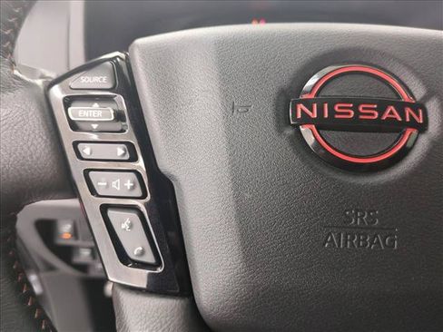 Used 2023 Nissan Frontier Pro-X w/ Pro Convenience Package RWD image 29