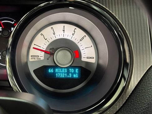 Used 2012 Ford Mustang GT Premium RWD image 21