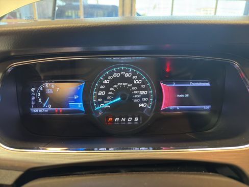 Used 2013 Ford Taurus SEL AWD/4WD image 16