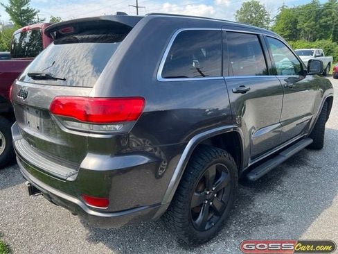 Used 2015 Jeep Grand Cherokee Altitude AWD/4WD image 3