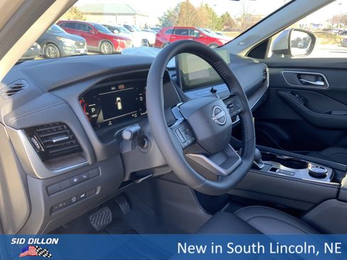 New 2026 Nissan Rogue Platinum w/ Platinum Premium Package image 6