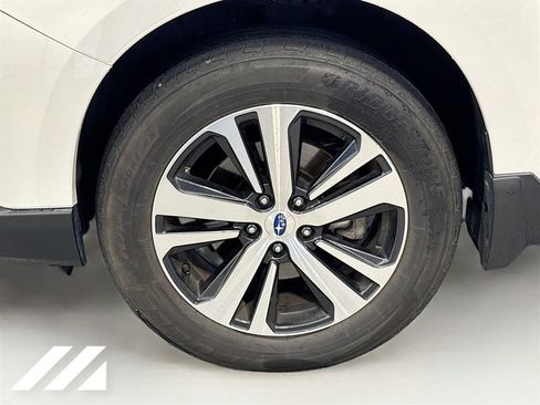 Used 2019 Subaru Outback 2.5i Limited w/ Popular Package #2 AWD/4WD image 34
