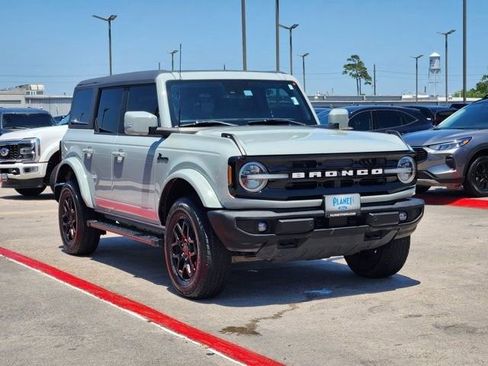Used 2022 Ford Bronco Outer Banks AWD/4WD image 3