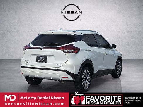 Used 2024 Nissan Kicks SV FWD image 5
