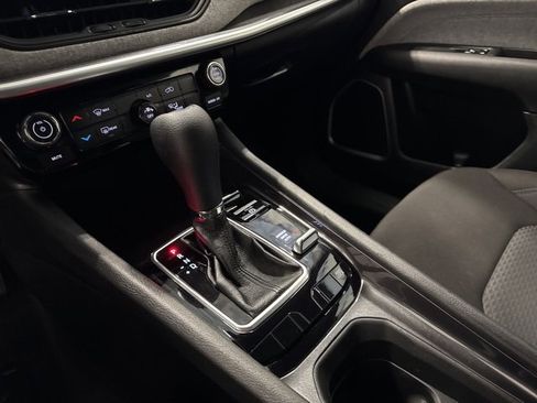 Used 2024 Jeep Compass Sport image 23