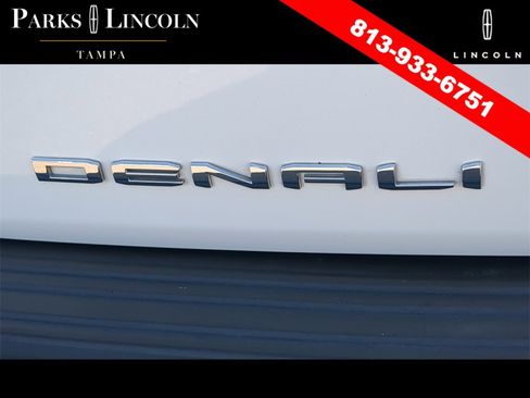 Used 2022 GMC Yukon Denali image 10