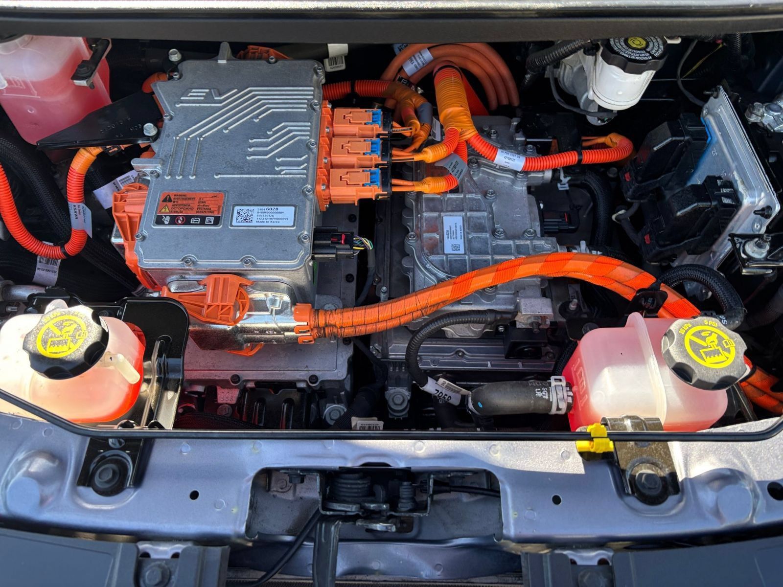 Used 2023 Chevrolet Bolt LT w/ Driver Confidence Package FWD image 36