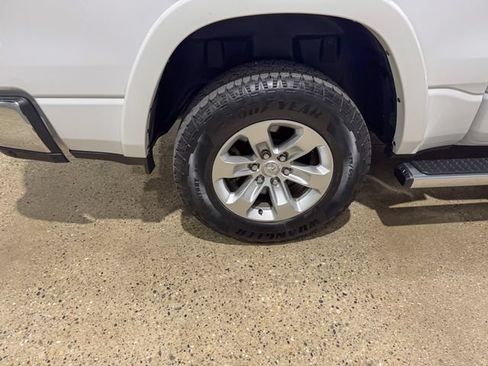 Used 2020 RAM 1500 Laramie AWD/4WD image 30