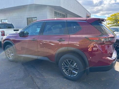 New 2026 Nissan Rogue S image 4