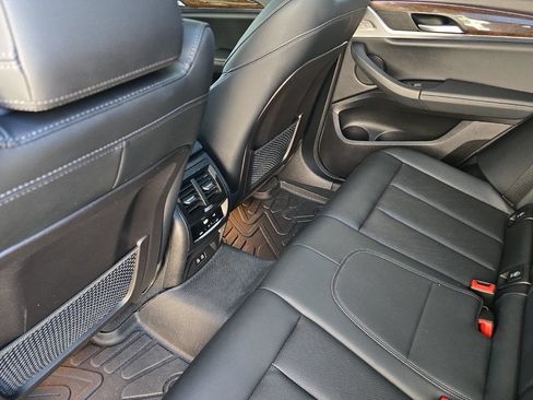 Used 2023 BMW X3 xDrive30i AWD/4WD image 9