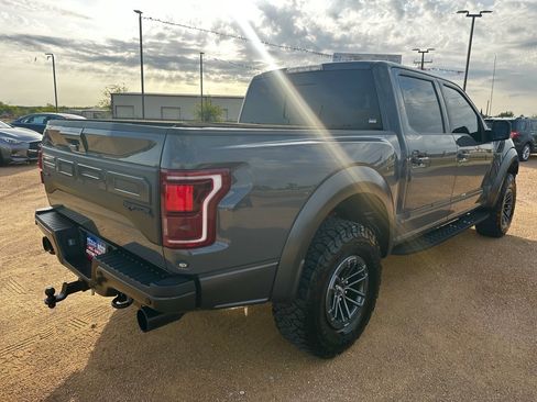Used 2020 Ford F150 Raptor w/ Equipment Group 802A Luxury image 6