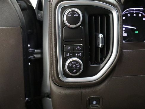 Used 2022 GMC Sierra 1500 SLT w/ SLT Convenience Package RWD image 39
