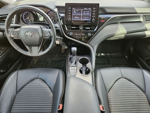 Used 2022 Toyota Camry SE FWD image 22